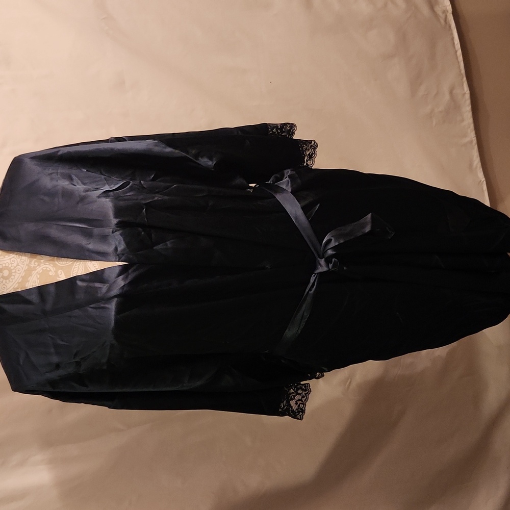 Vintage Victoris Secret Satin Robe